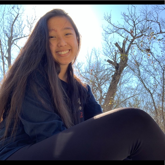 Meet your Posher, Mackenzi - Picture 1 of 5